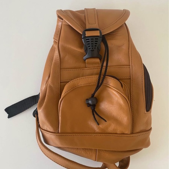 Genuine Leather cognac Backpack - Picture 2 of 10